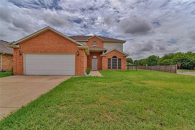1st image of 2925 Hollow Oak Dr