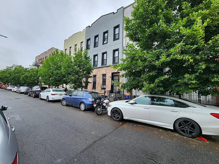640 Kosciuszko St #2L — Photo 23