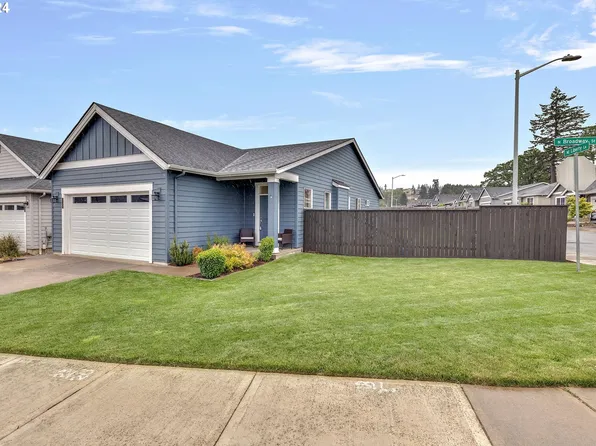 1260 N Broadway St, Estacada, OR 97023