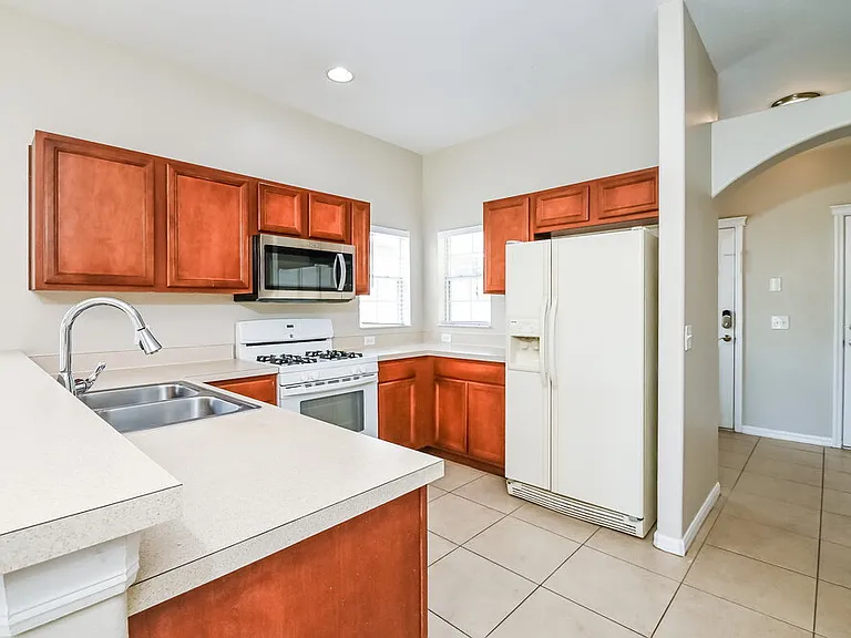 7859 Bristol Park Dr — Photo 6