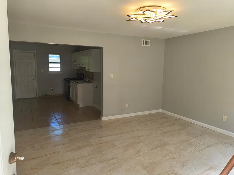 4351 Hendrix Dr — Photo 12