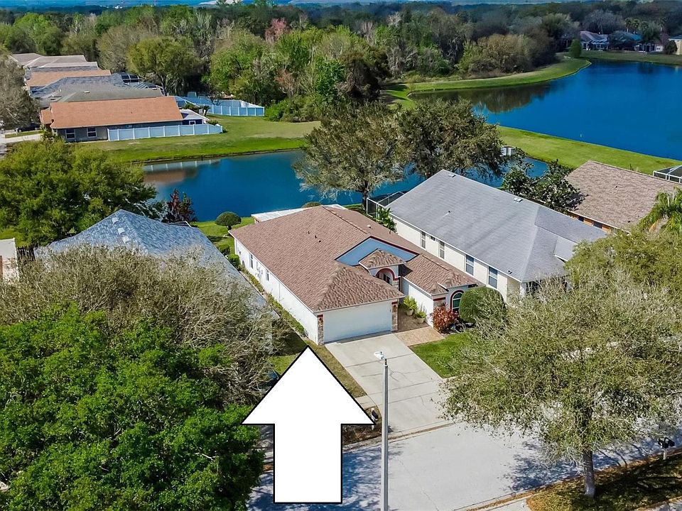 1st image of 9607 Laurel Ledge Dr