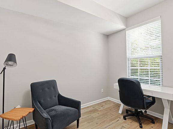 4th image of 13842 Winmau Ln