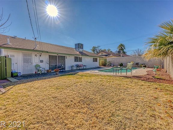 4th image of 4600 Lilliput Ln