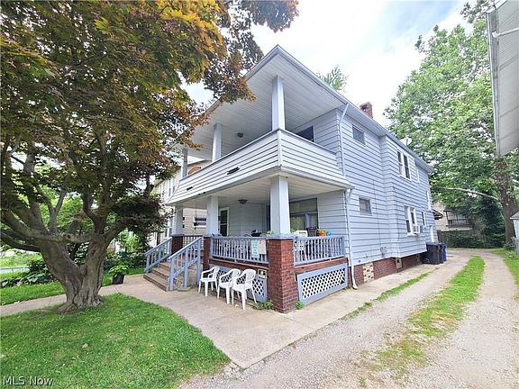 3rd image of 1355 West Blvd