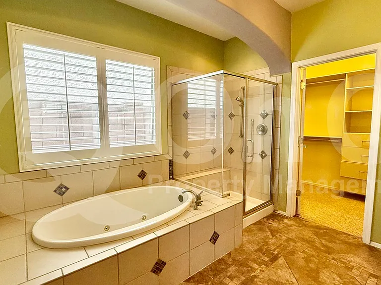 2747 W Silver Fox Way — Photo 17