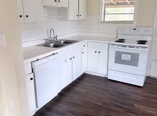 1207 Derenne Ave, Savannah, GA 31406