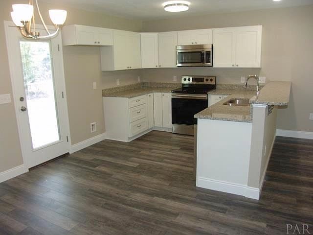 2nd image of 6826 Old West Ln