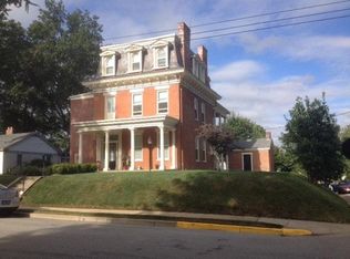 535 N Benton Ave APT 4, Saint Charles, MO 63301