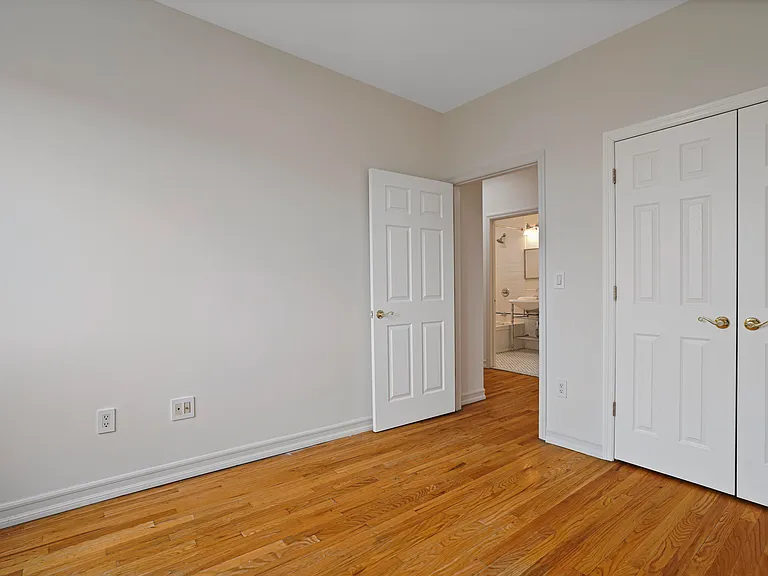 562 Court St #5B — Photo 17