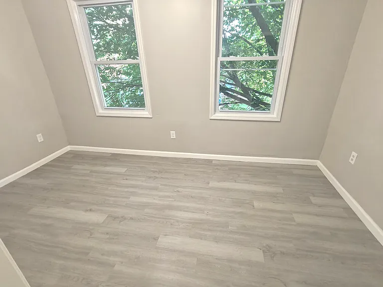 291 W Runyon St #2B — Photo 7