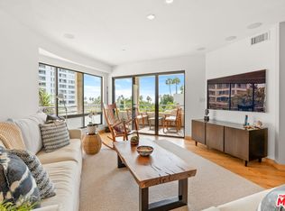 140 Ocean Park Blvd #425, Santa Monica, CA 90405