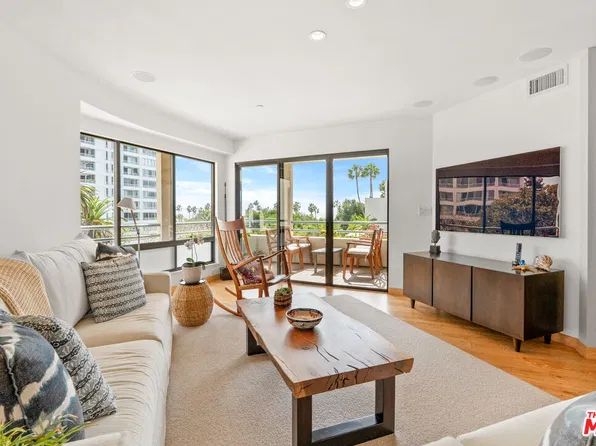 140 Ocean Park Blvd #425, Santa Monica, CA 90405
