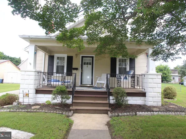 27 Allen Ave, Woodstown, NJ 08098