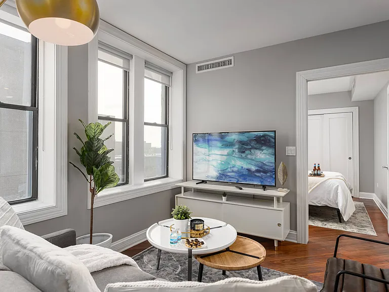 Somerset Place Apartments — Photo 18