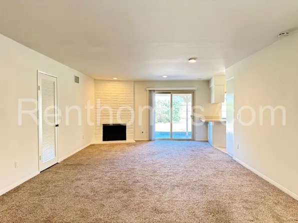 1426 Kingston Dr, Escondido, CA 92027