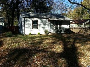 925 SW Watson Ave, Topeka, KS 66606