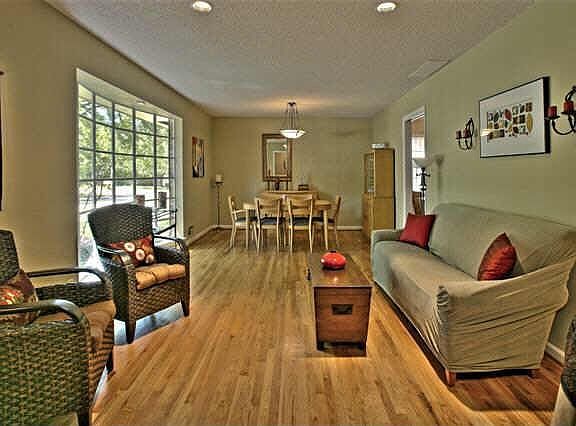 3rd image of 9609 Brentgate Dr