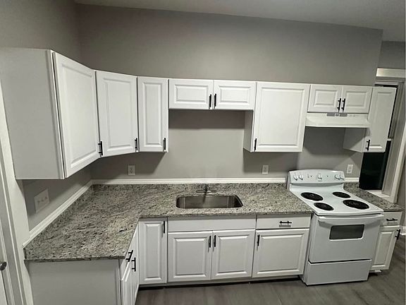 4th image of 329 9th St #2