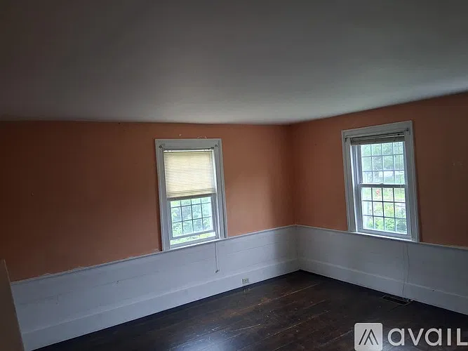 5 bed, 6465 sqft, $750 — Photo 1