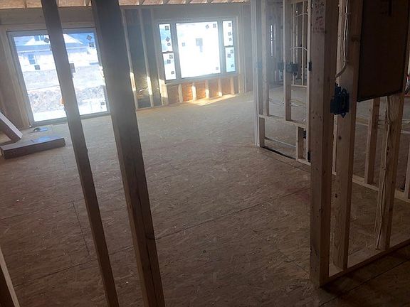 4th image of 3337 Hardpan Ave