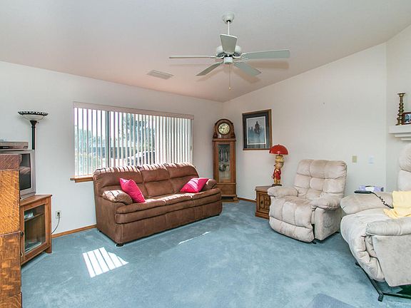 5th image of 1046 S Monte Tesoro Dr