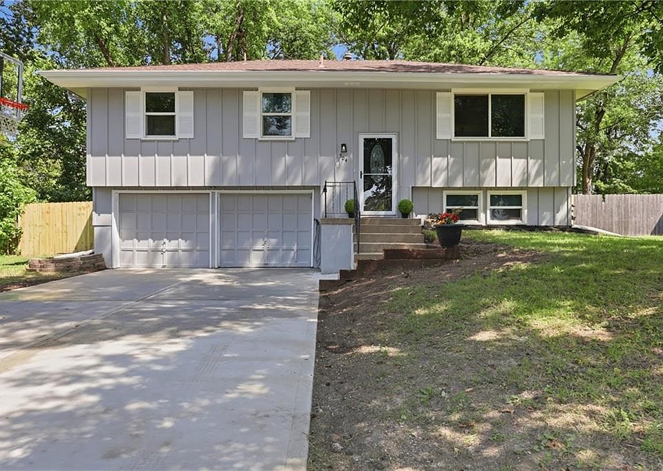 1st image of 504 SW Persels Rd