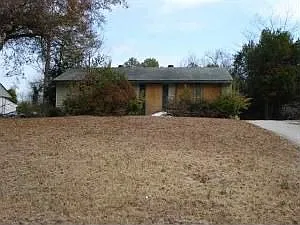 548 Robert Henry St photo 1