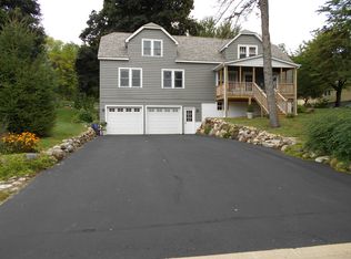 1538 Seminole Rd, Algonquin, IL 60102