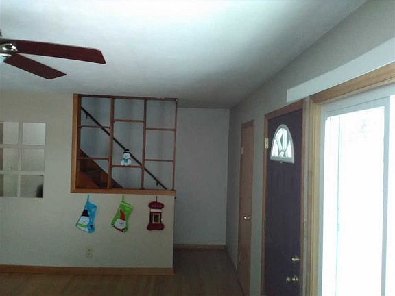 3rd image of 611 Pershing Ave
