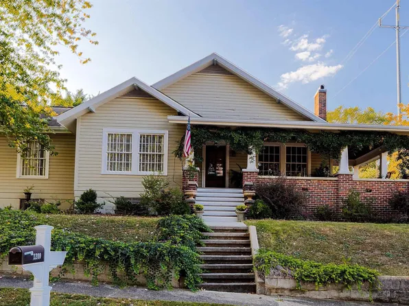 1200 Rayburn Ave, Guntersville, AL 35976