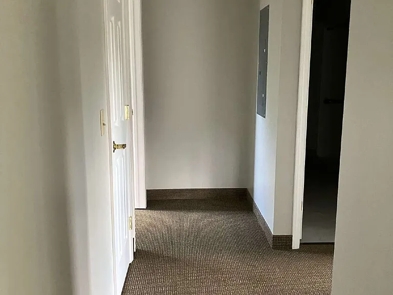 1027 Whitney Rd E #1 — Photo 20