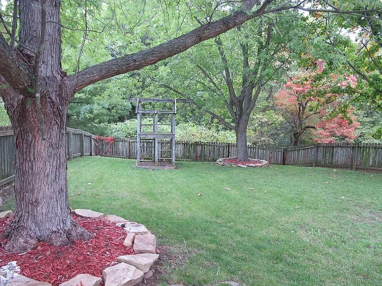 139 Brightfield Dr — Photo 17