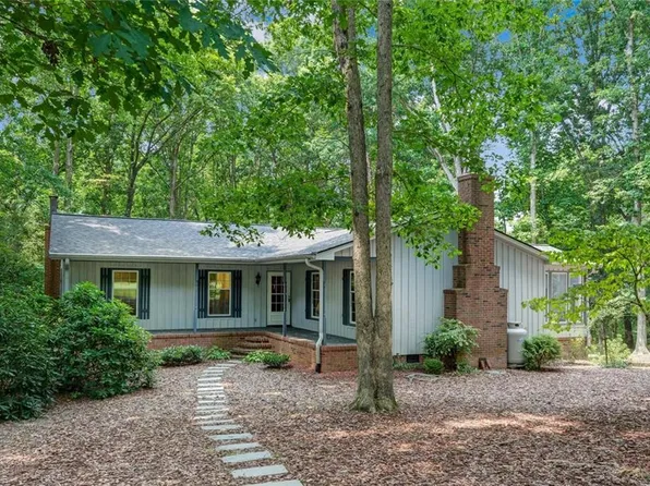2523 Pleasant Ridge Rd, Summerfield, NC 27358