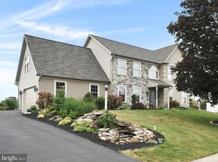 133 Round Hill Ln, Lancaster, PA