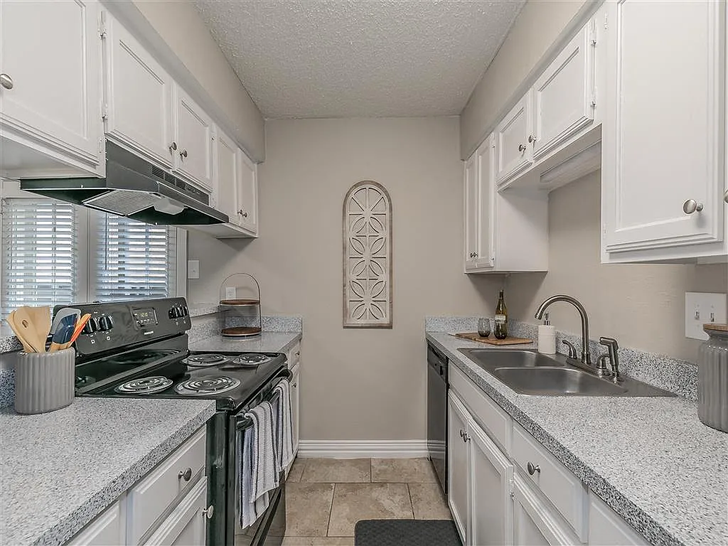 Riata Park Apartments — Photo 1