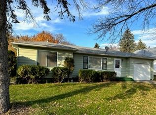 110 W Oak St, Osakis, MN 56360