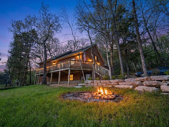 4th image of 1006 Bluff Road