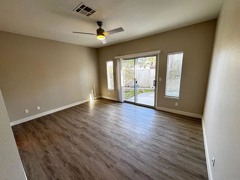 2544 Golden Sands Dr — Photo 13