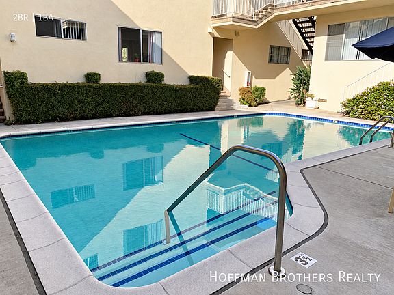 3rd image of 1521 E Windsor Rd #2A