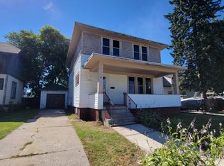 1108 S Lake St, Manitowoc, WI 54220