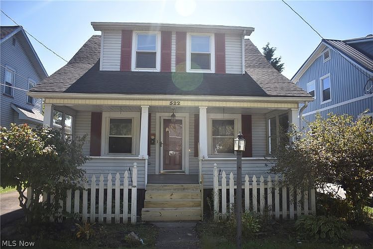 1st image of 522 E Chestnut St