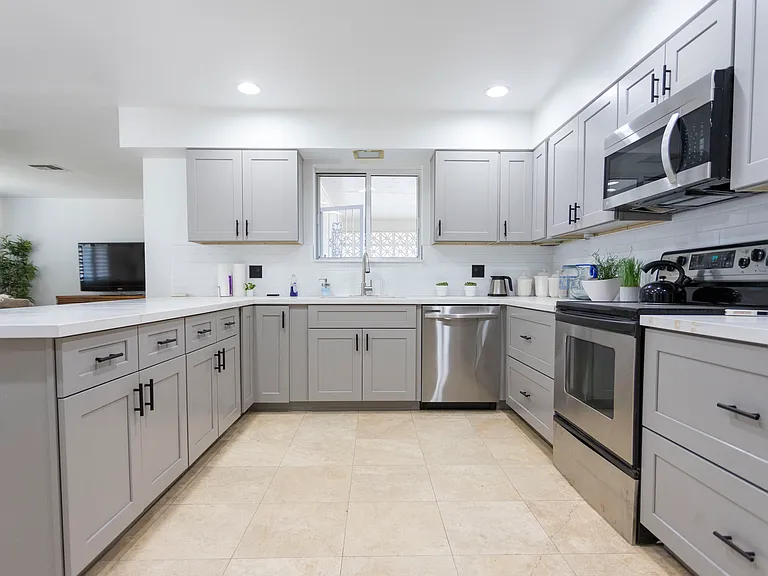 8333 E Angus Dr — Photo 3