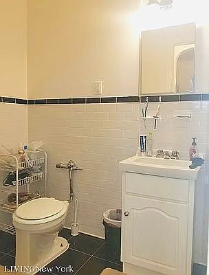 5th image of 56 W 106th St APT 4C