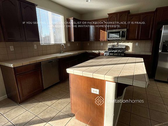 3rd image of 1097 Ashford Ln