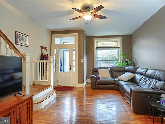 5th image of 233 Hamilton St