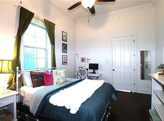 4th image of 3144 Chippewa St