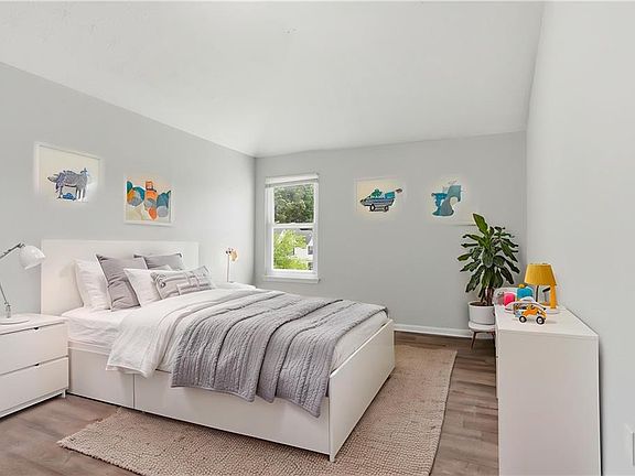4th image of 2879 Two Lake Cir