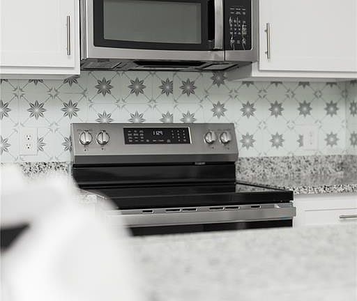 4th image of 661 CROWN ROSE DRIVE
