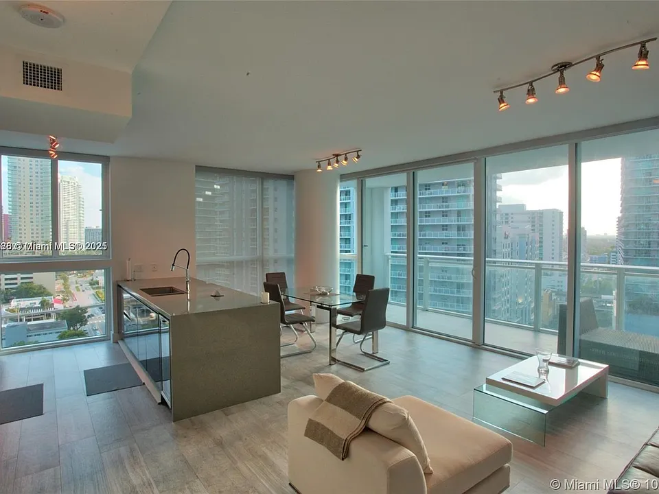 1080 Brickell Ave #1501